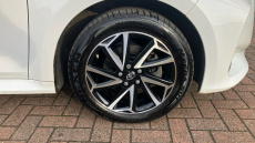 Toyota Yaris 1.5 Hybrid Design 5dr CVT Hybrid Hatchback